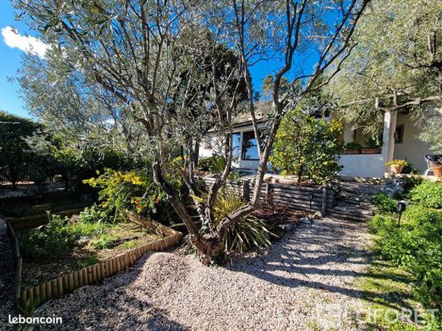 Propriété 10 pièces 200 m²
