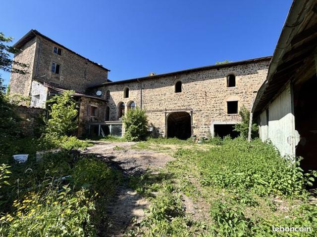 Propriété 10 pièces 200 m²