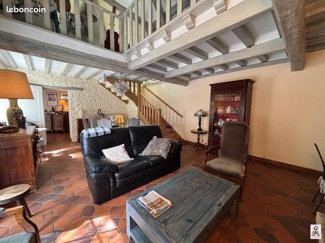 Propriété 10 pièces 200 m²