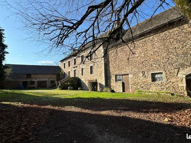 Propriété 10 pièces 200 m²