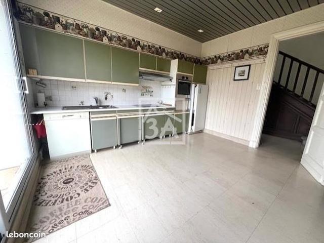 Propriété 10 pièces 201 m²
