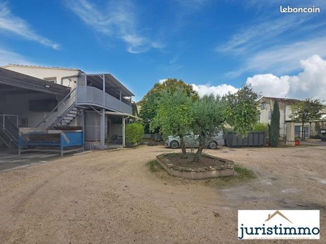 Propriété 10 pièces 202 m²