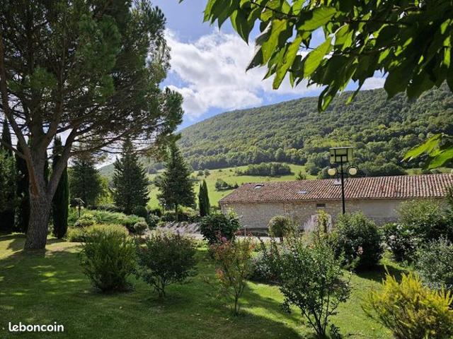 Propriété 10 pièces 202 m²