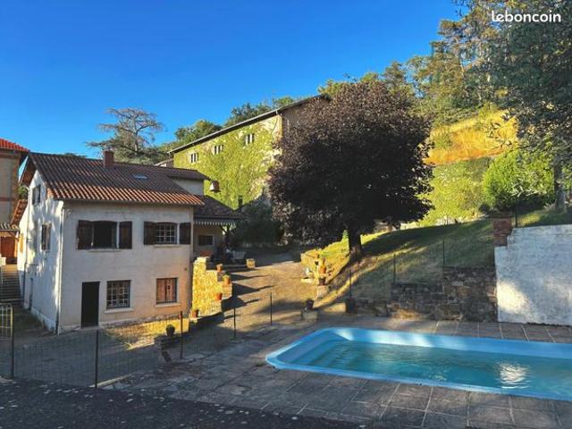 Propriété 10 pièces 205 m²