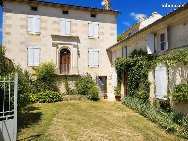 Propriété 10 pièces 210 m²