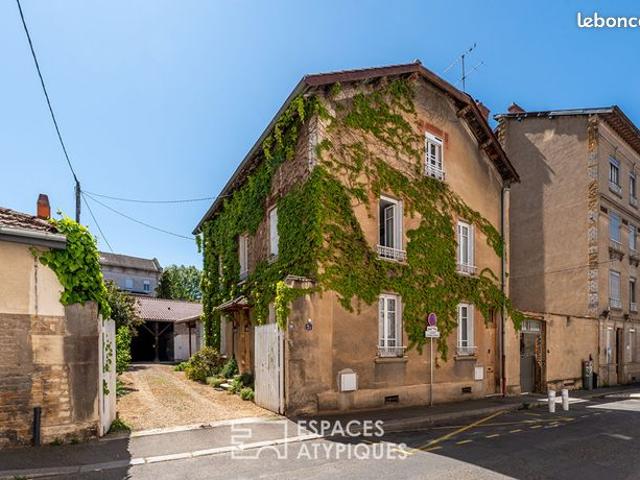 Propriété 10 pièces 210 m²