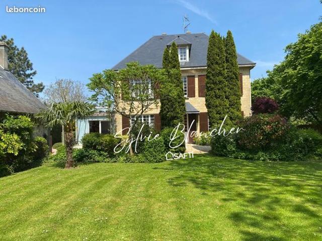 Propriété 10 pièces 210 m²