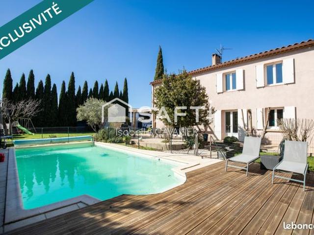 Propriété 10 pièces 210 m²