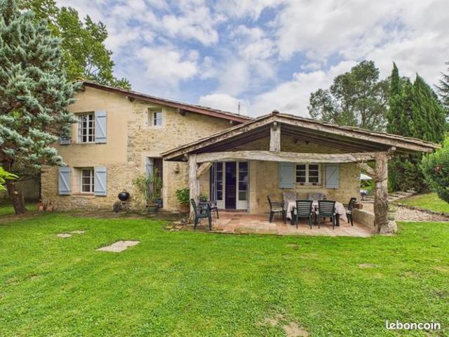 Propriété 10 pièces 212 m²
