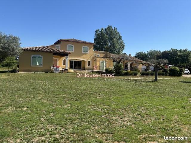 Propriété 10 pièces 212 m²
