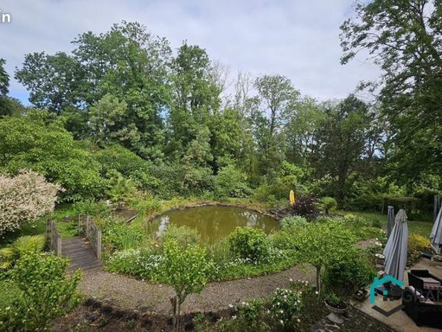 Propriété 10 pièces 214 m²