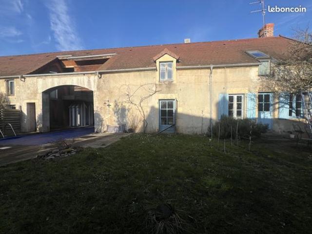 Propriété 10 pièces 218 m²