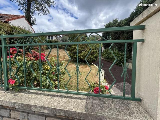 Propriété 10 pièces 219 m²