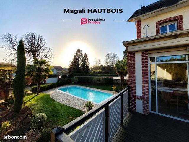 Propriété 10 pièces 220 m²