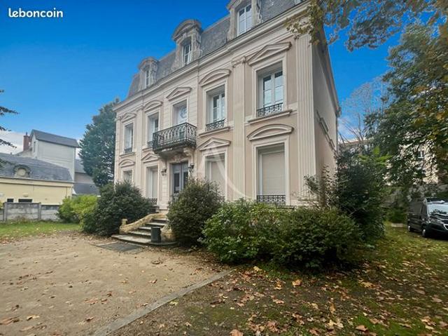 Propriété 10 pièces 220 m²
