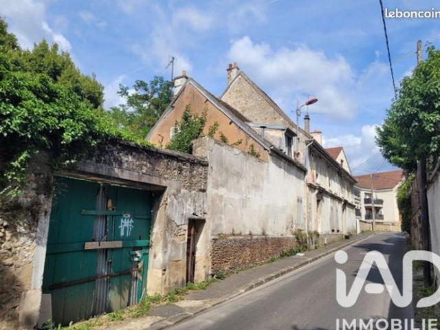 Propriété 10 pièces 220 m²