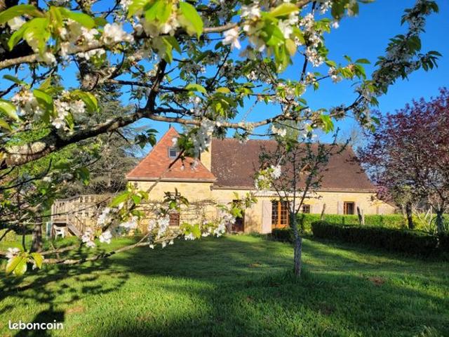Propriété 10 pièces 220 m²
