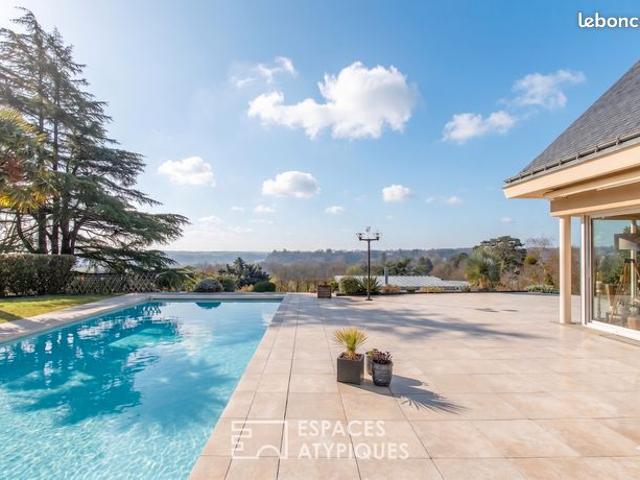 Propriété 10 pièces 221 m²