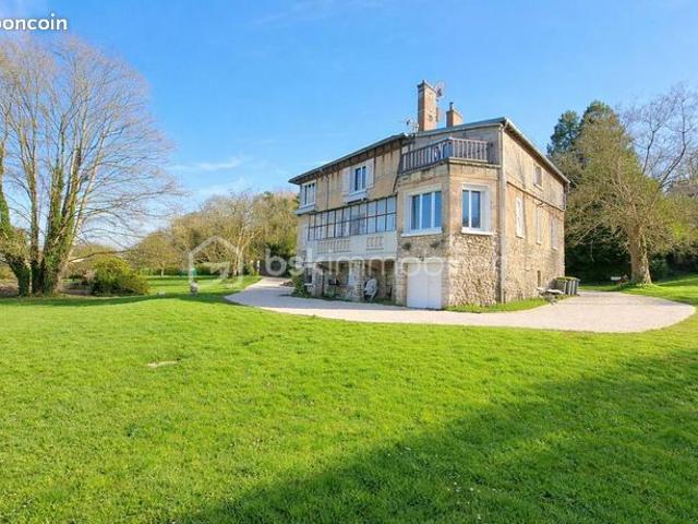 Propriété 10 pièces 222 m²