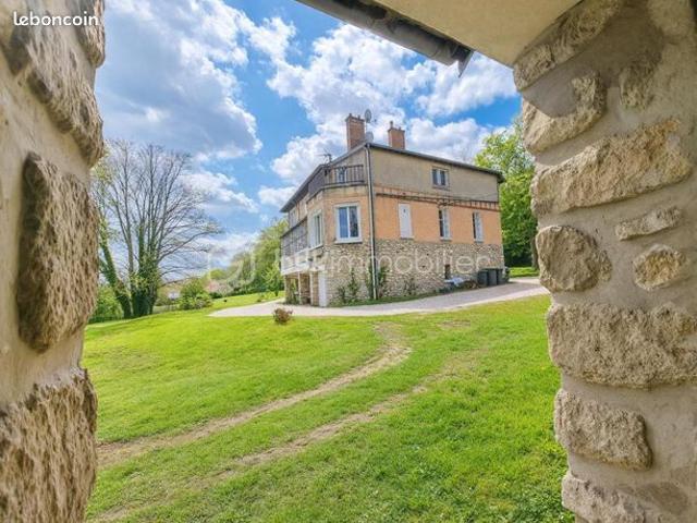 Propriété 10 pièces 222 m²