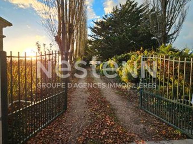 Propriété 10 pièces 227 m²