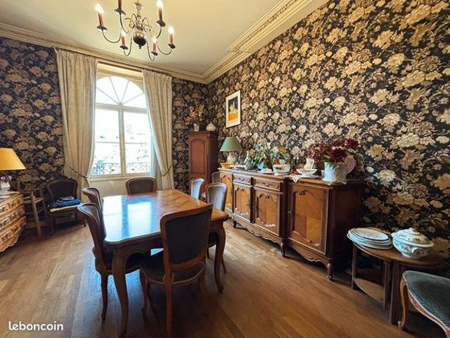 Propriété 10 pièces 225 m²