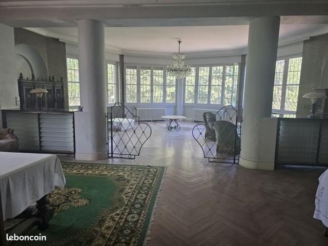 Propriété 10 pièces 225 m²
