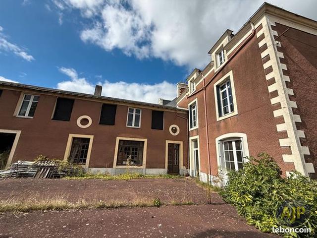 Propriété 10 pièces 225 m²