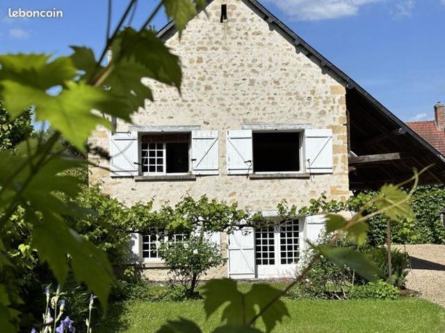 Propriété 10 pièces 235 m²
