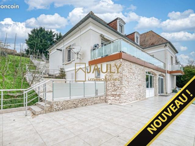 Propriété 10 pièces 340 m²