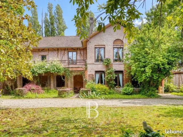 Propriété 10 pièces 345 m²