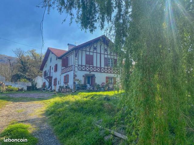 Propriété 10 pièces 346 m²