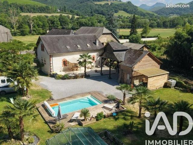 Propriété 10 pièces 349 m²