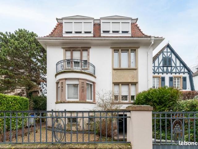 Propriété 10 pièces 353 m²
