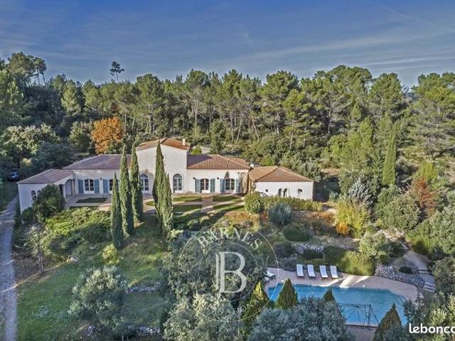 Propriété 10 pièces 350 m²