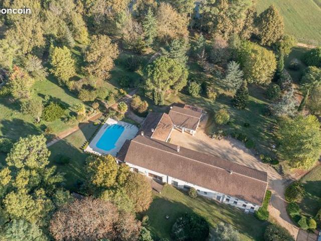 Propriété 10 pièces 350 m²