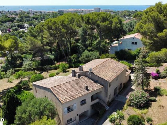 Propriété 10 pièces 352 m²
