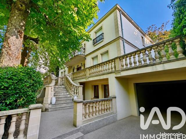 Propriété 10 pièces 358 m²