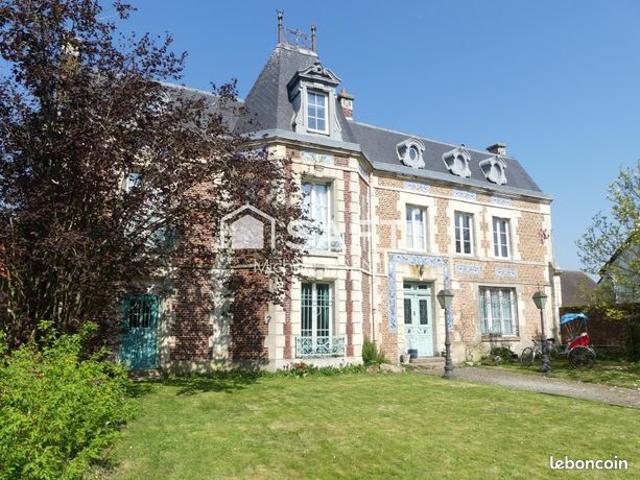 Propriété 10 pièces 363 m²