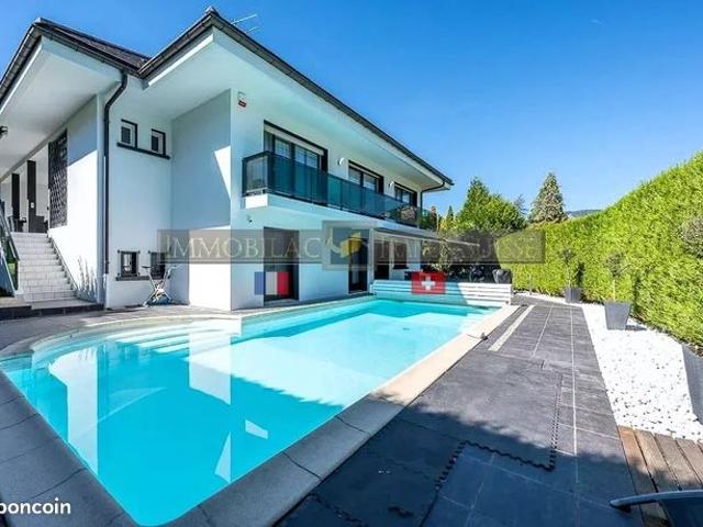 Propriété 10 pièces 362 m²
