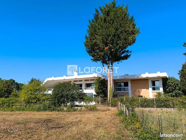 Propriété 10 pièces 362 m²