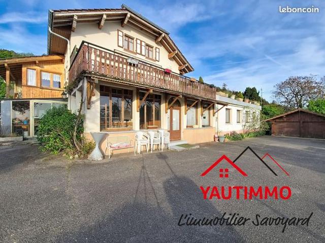 Propriété 10 pièces 366 m²