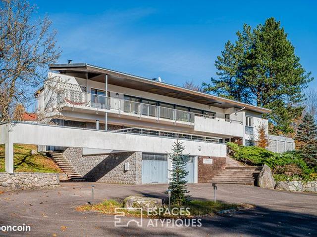 Propriété 10 pièces 368 m²
