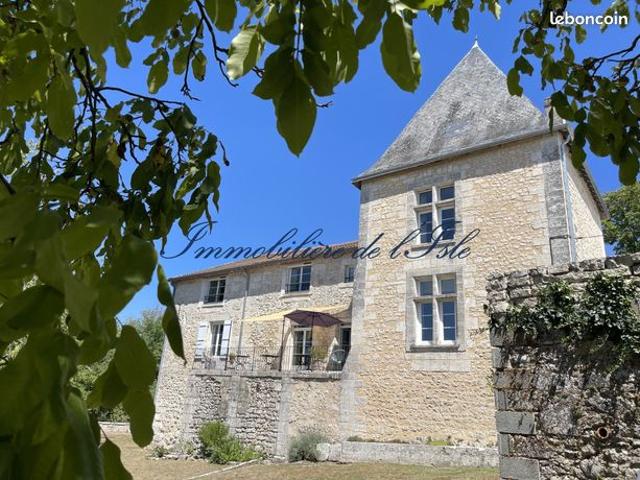Propriété 10 pièces 369 m²
