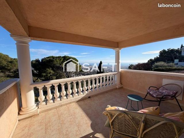 Propriété 10 pièces 378 m²
