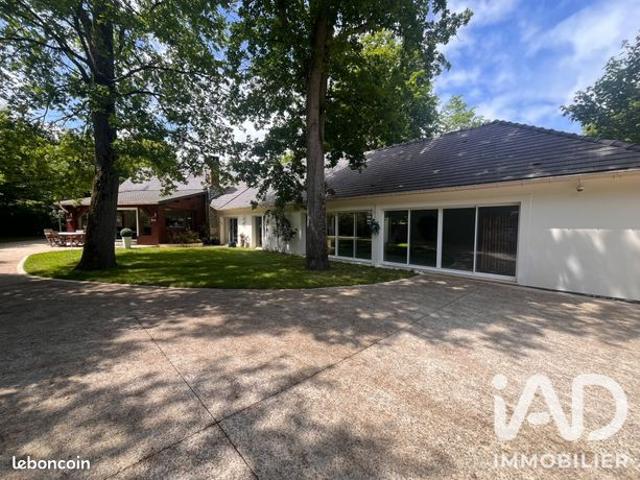 Propriété 10 pièces 378 m²