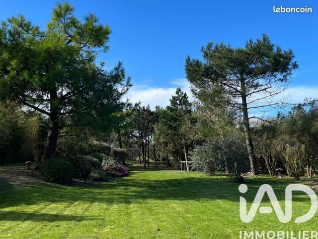Propriété 10 pièces 388 m²