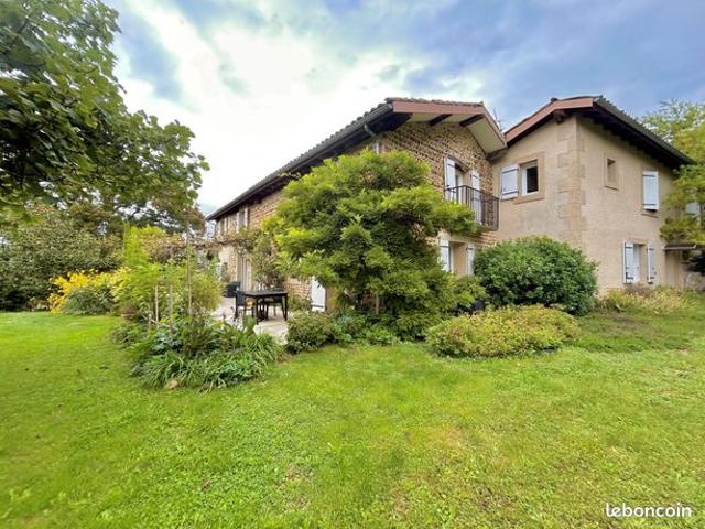 Propriété 10 pièces 393 m²