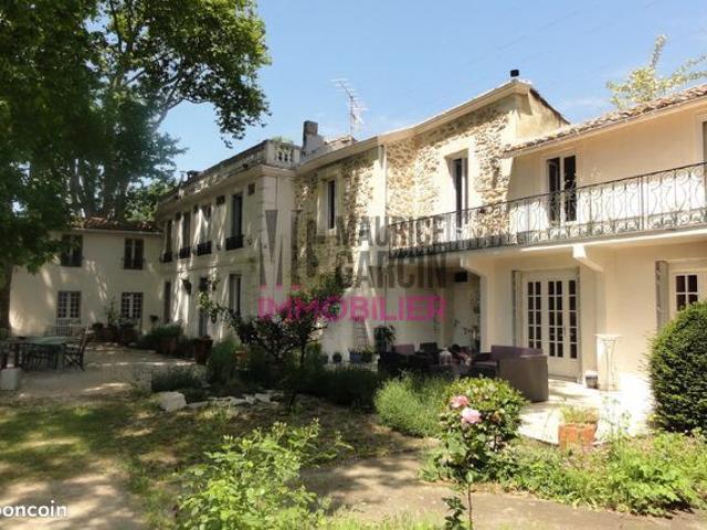 Propriété 10 pièces 390 m²