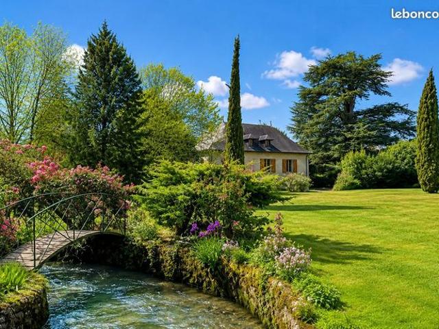 Propriété 10 pièces 390 m²